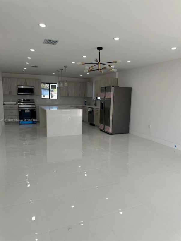 Interior, Kitchen, Pendant Lights, Recessed Lighting, Stainless Steel Appliances
