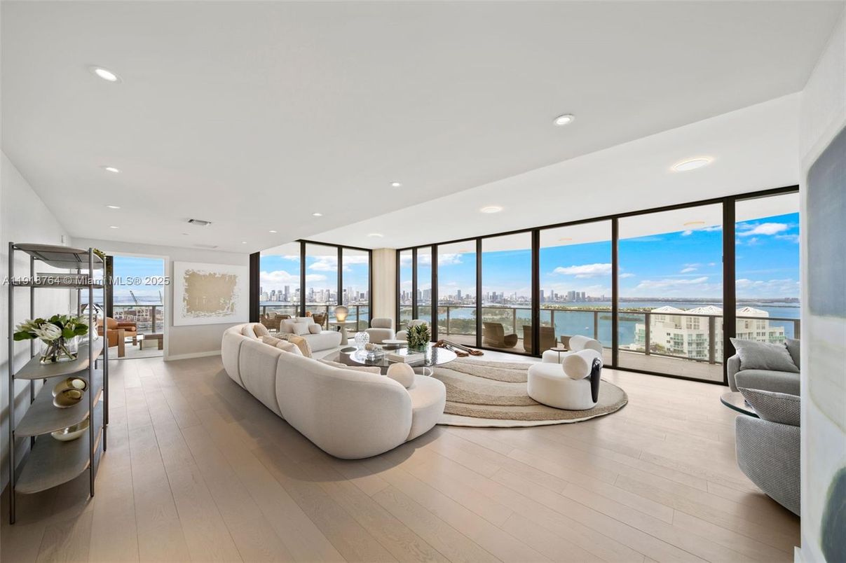 Interior, Living room, Recessed Lighting, Water, Wood Texture Flooring