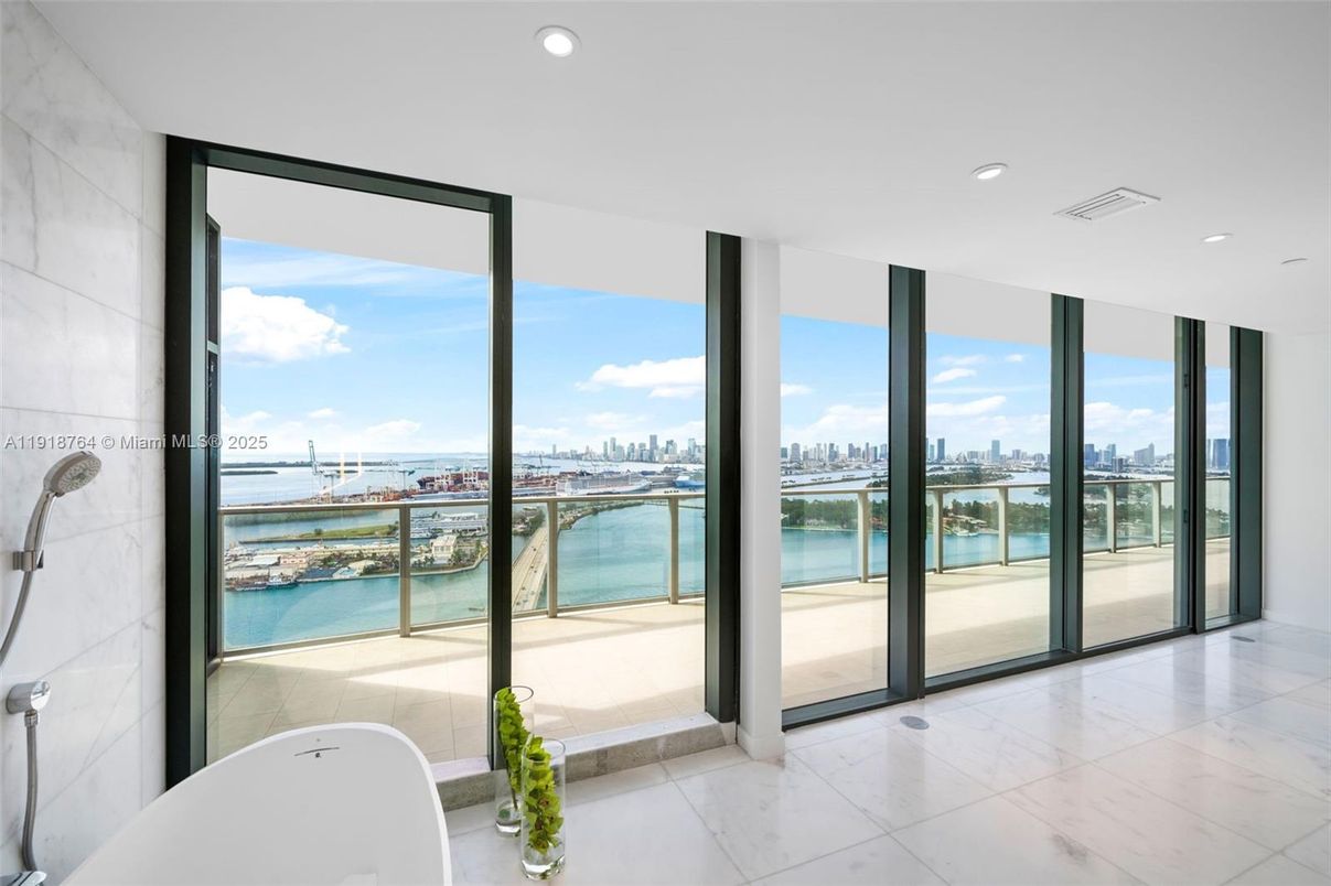 Bathroom, Interior, Marble, Marble Walls, Recessed Lighting, Water