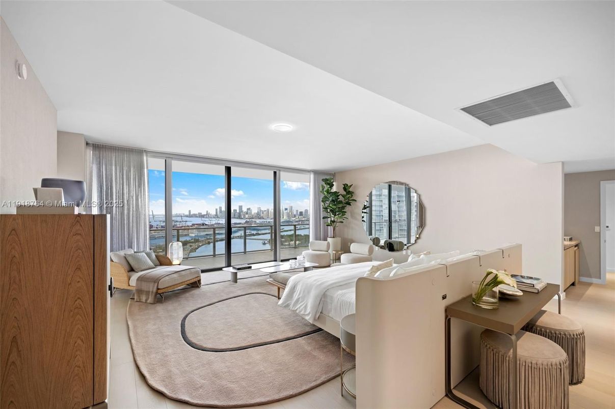 Bedroom, Interior, Recessed Lighting, Water