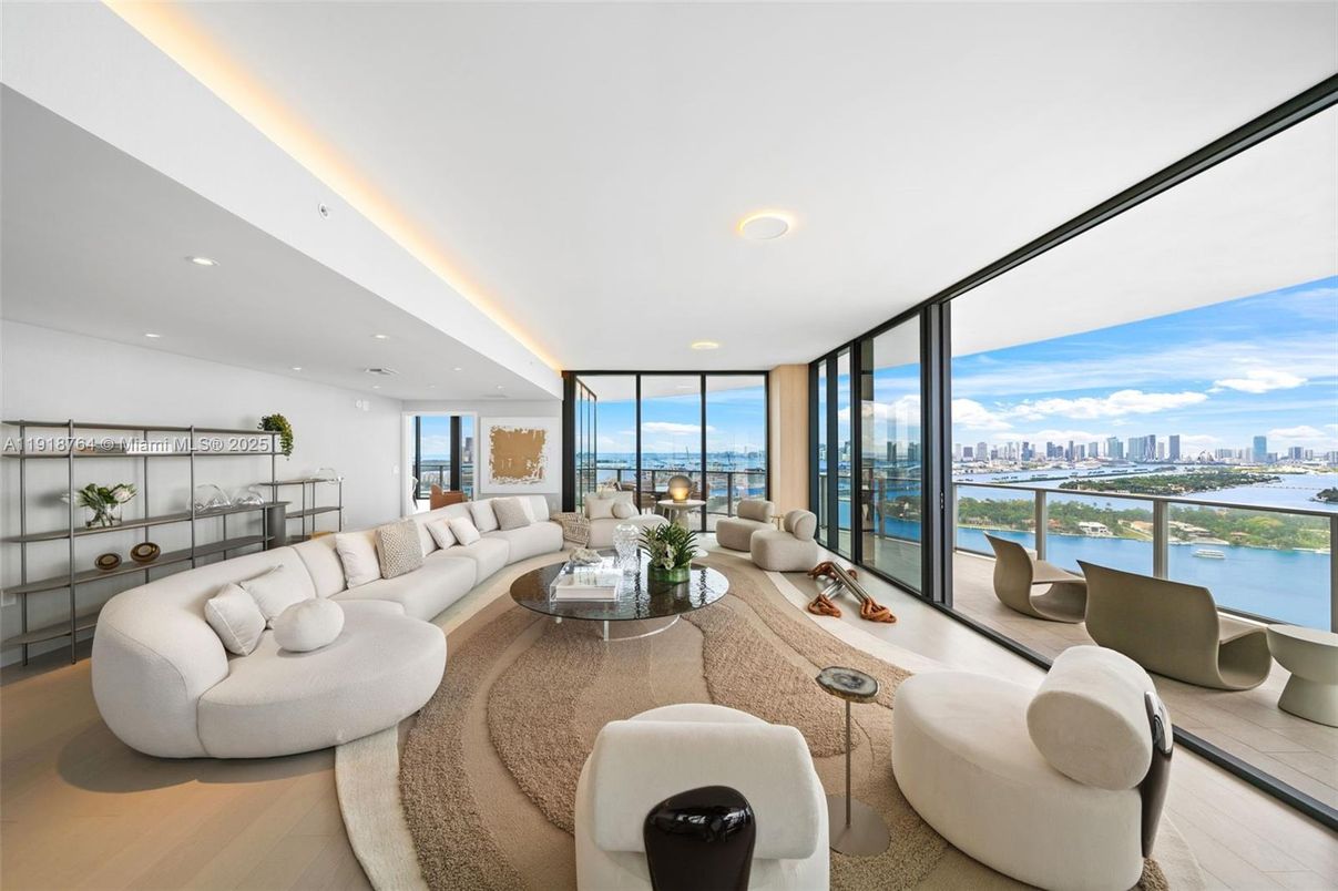 Interior, Living room, Recessed Lighting, Water, Wood Texture Flooring