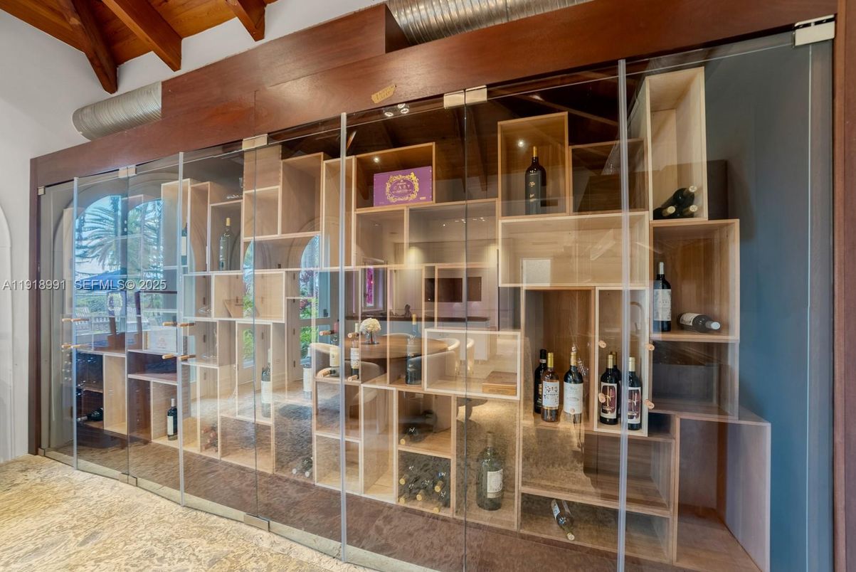 Interior, Wooden Beams