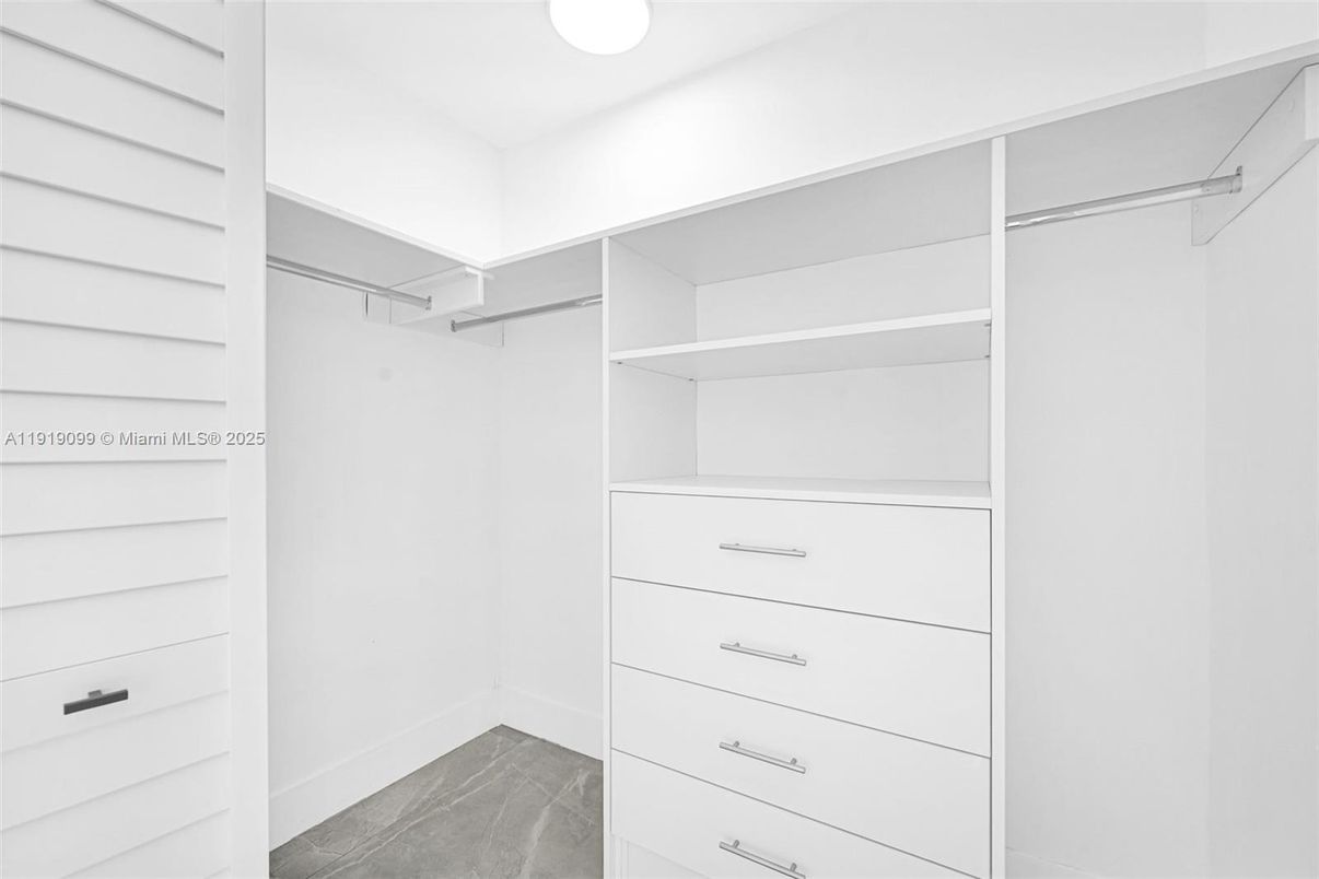 Interior, Recessed Lighting, Walk-in Closets