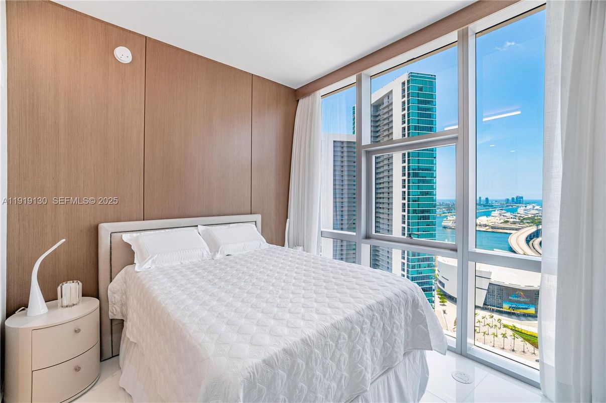 Bedroom, Interior, Water