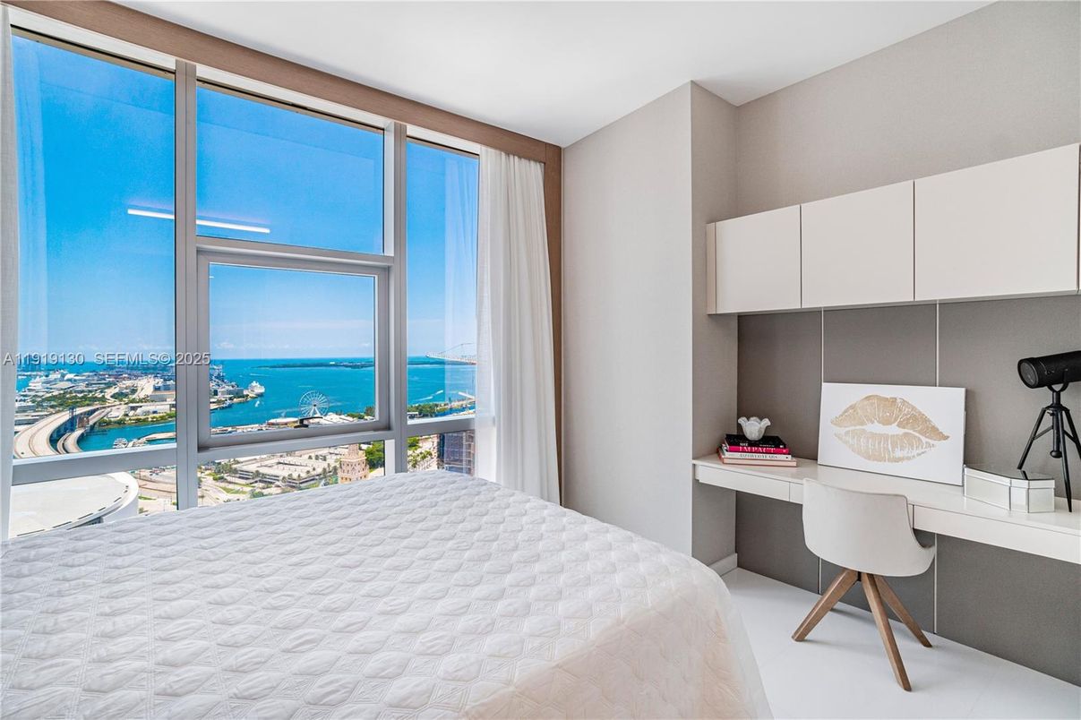 Bedroom, Interior, Water