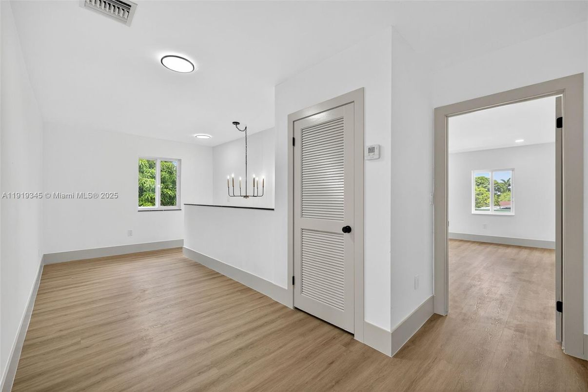 Chandelier, Empty room, Interior, Pendant Lights, Recessed Lighting, Wood Texture Flooring