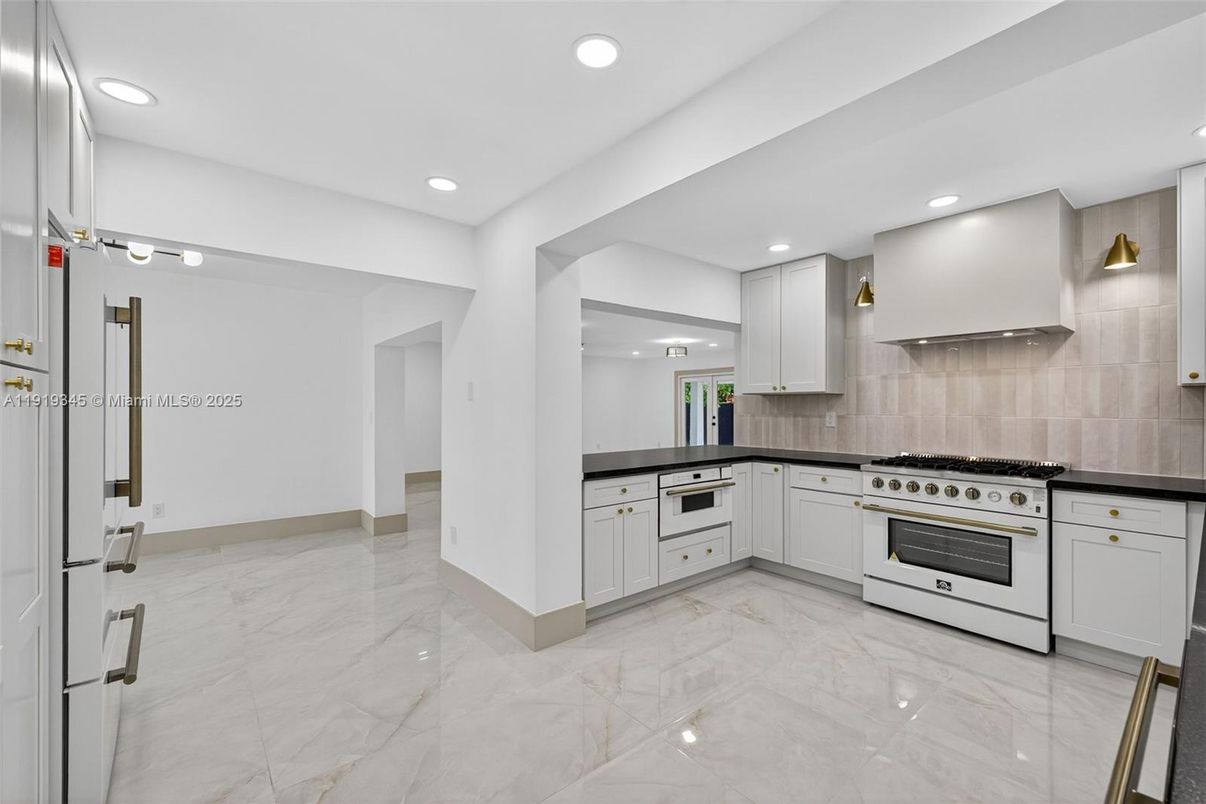 Interior, Kitchen, Marble, Recessed Lighting, Stainless Steel Appliances