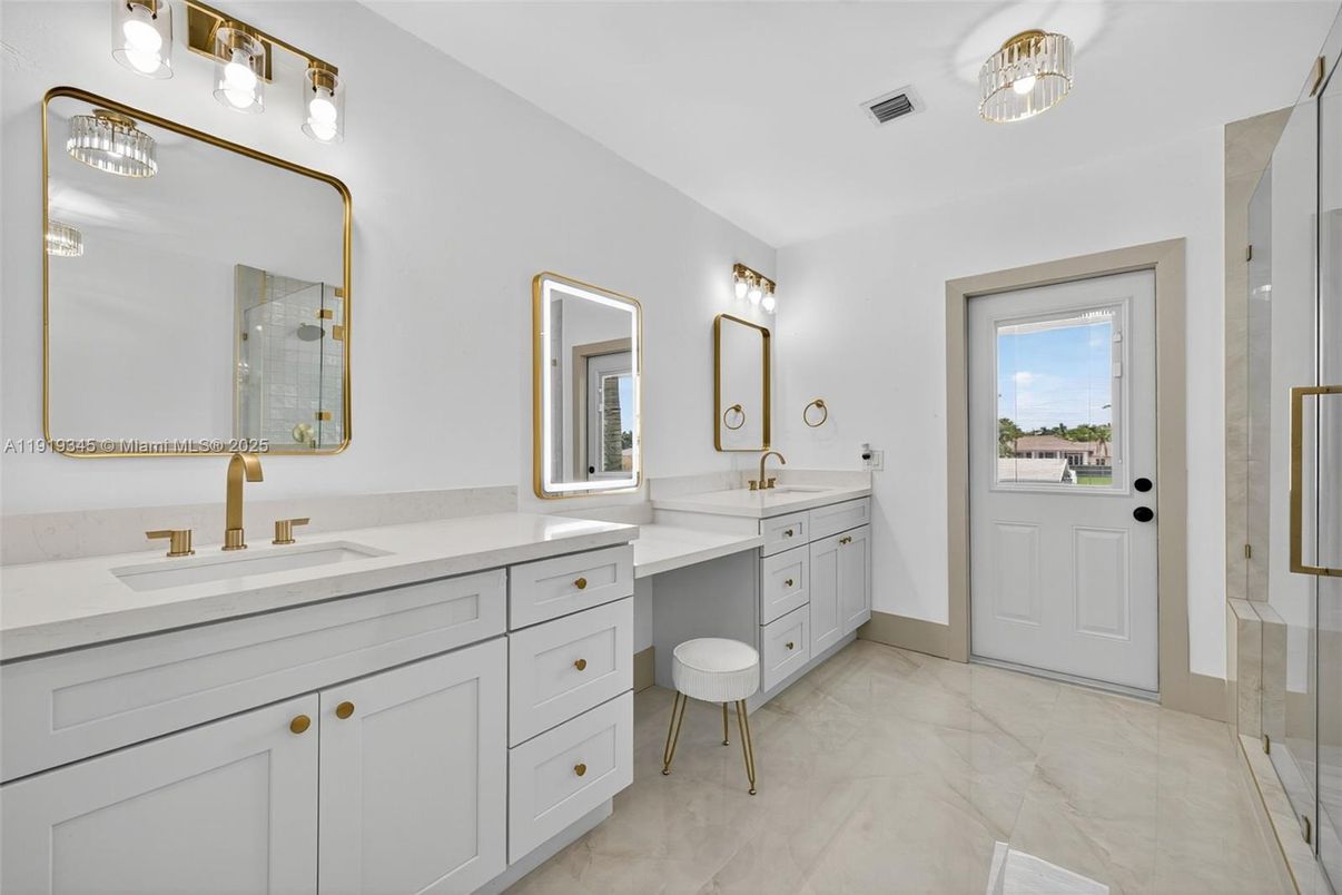 Bathroom, Dual Sink Vanities, Interior, Marble