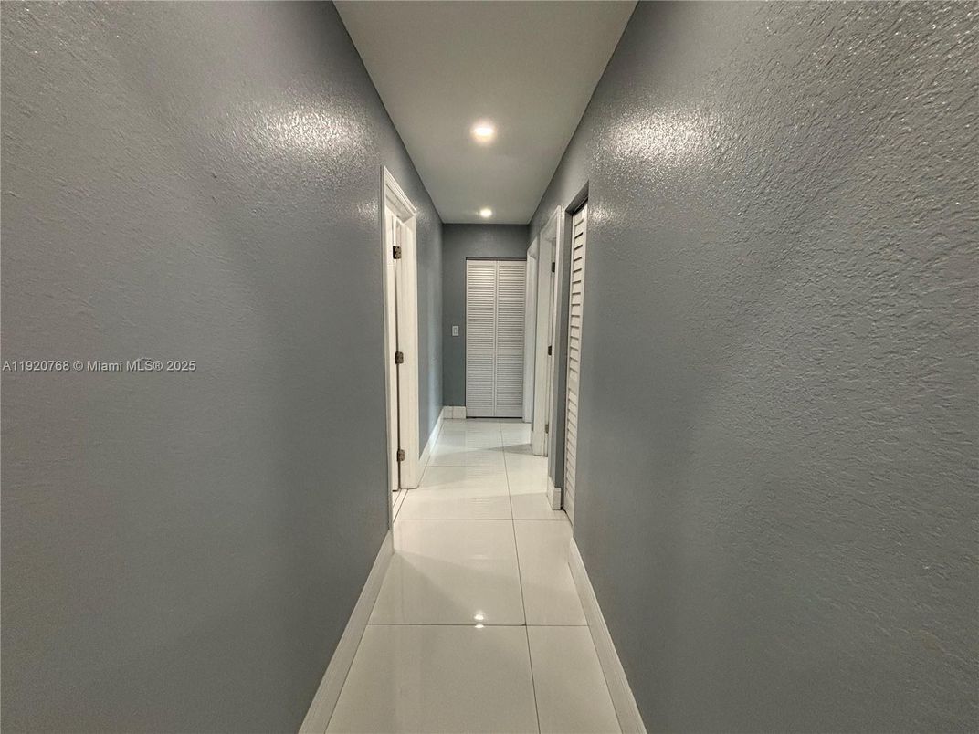 Interior, Recessed Lighting