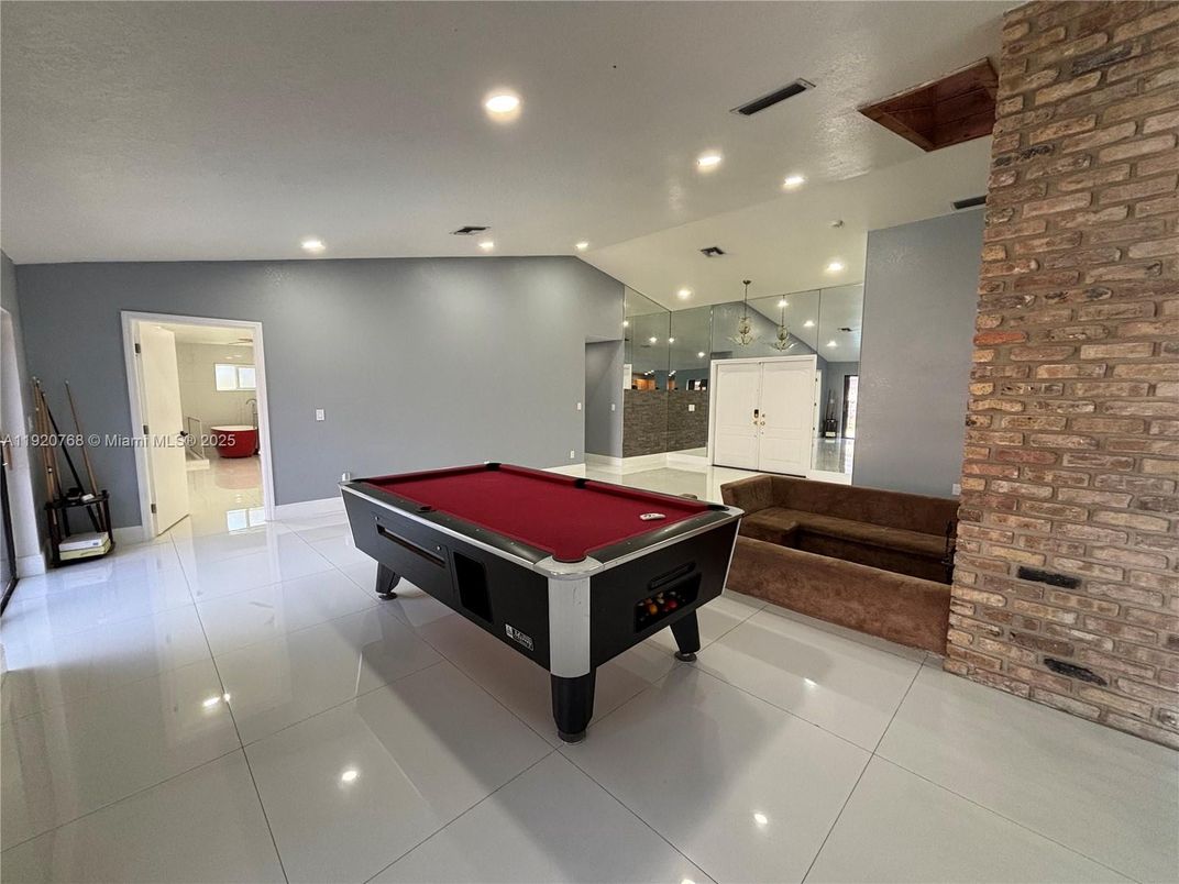 Billiard Table, Game Room, Interior, Recessed Lighting