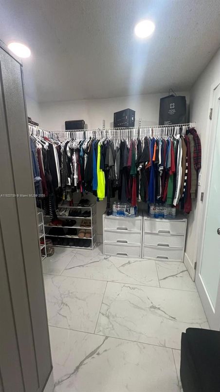 Interior, Marble, Recessed Lighting, Walk-in Closets