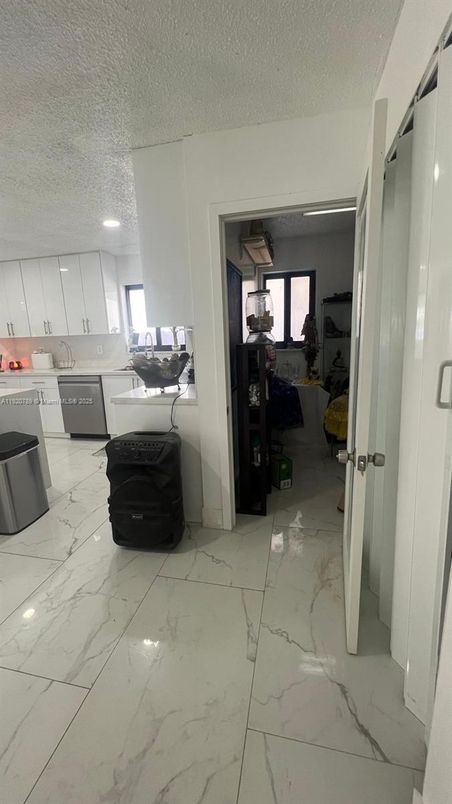 Interior, Kitchen, Marble