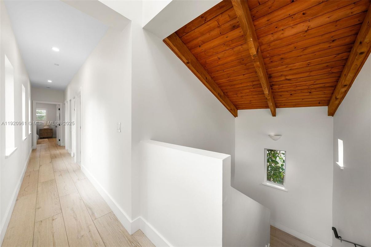 Interior, Recessed Lighting, Wooden Beams, Wooden Ceilings, Wood Texture Flooring