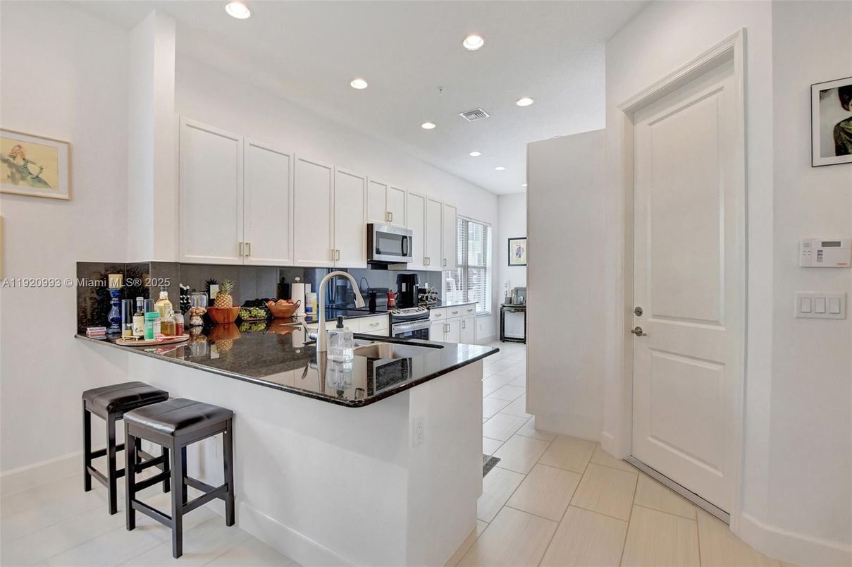 Interior, Kitchen, Recessed Lighting