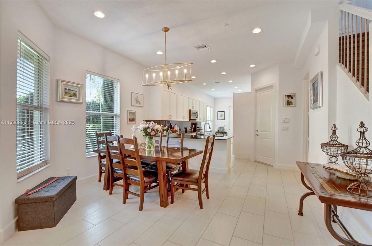 Dining room, Interior, Kitchen, Pendant Lights, Recessed Lighting