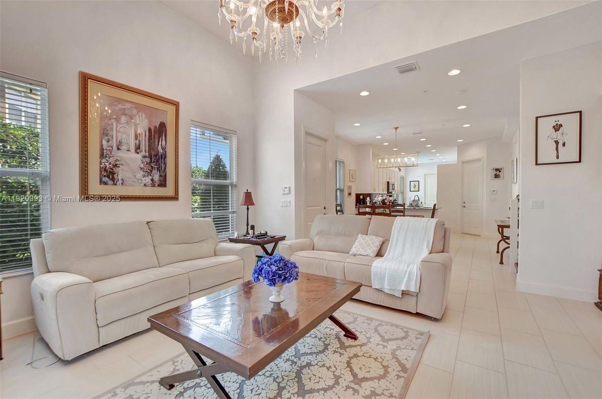 Chandelier, Dining room, Interior, Kitchen, Living room, Pendant Lights, Recessed Lighting