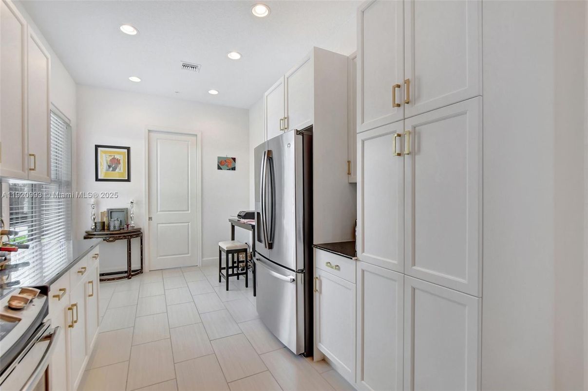 Interior, Kitchen, Recessed Lighting