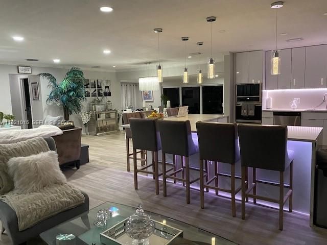 Dining room, Interior, Kitchen, Pendant Lights, Recessed Lighting, Wood Texture Flooring