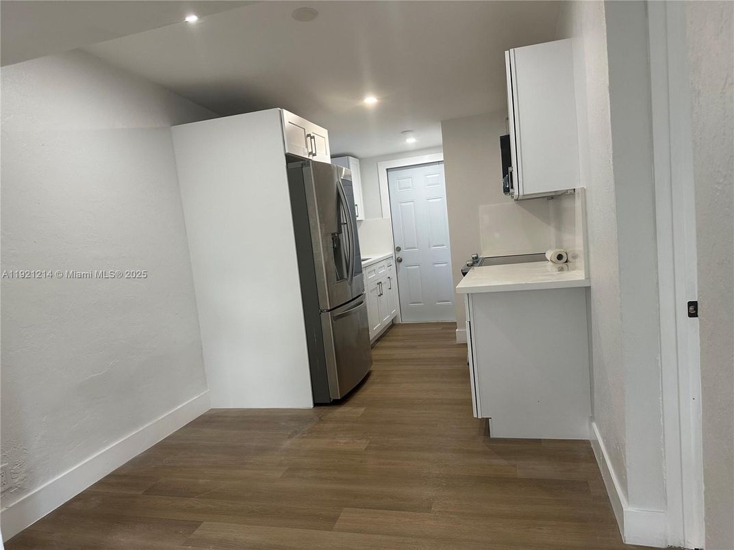 Interior, Kitchen, Recessed Lighting, Wood Texture Flooring