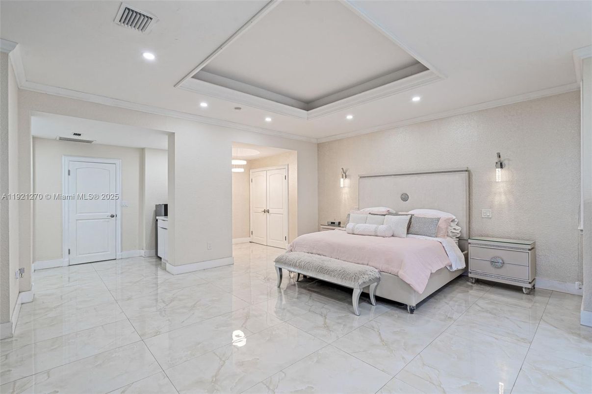 Bedroom, Interior, Marble, Recessed Lighting