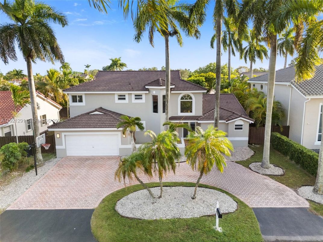 Attached, Detached Garage, Exterior, Facade, Mediterranean