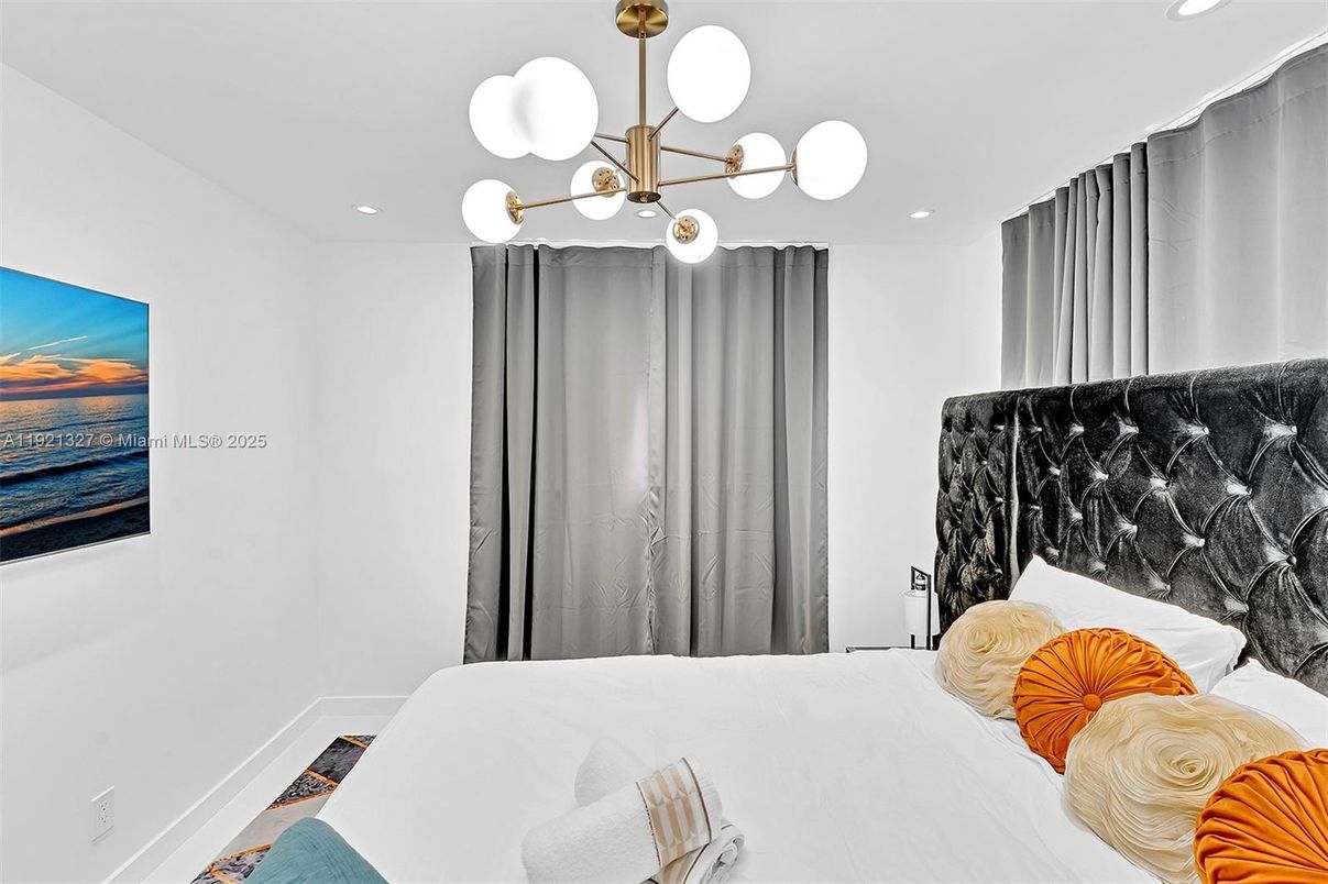 Bedroom, Interior, Pendant Lights, Recessed Lighting