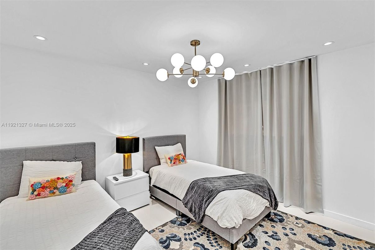 Bedroom, Interior, Pendant Lights, Recessed Lighting