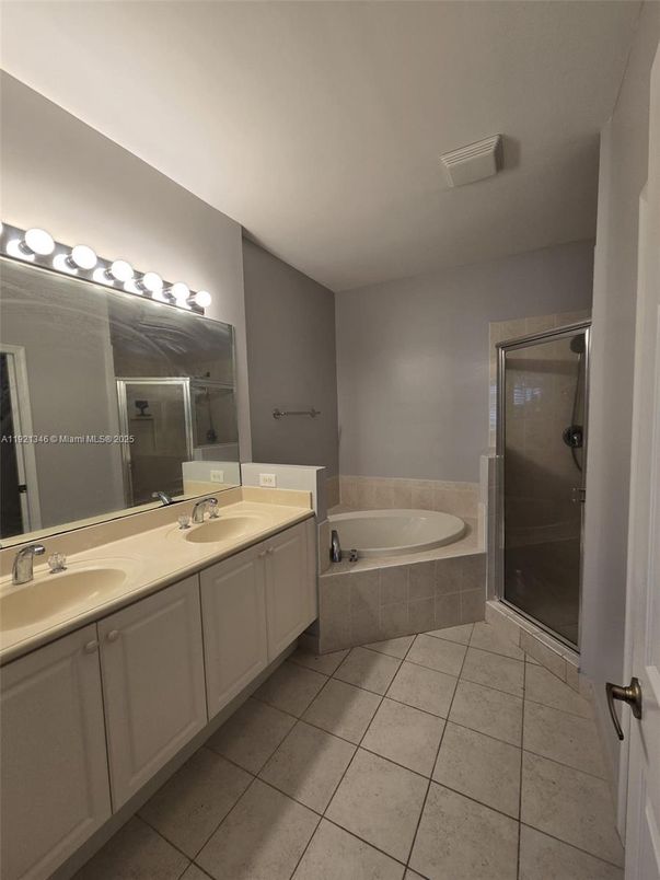 Bathroom, Dual Sink Vanities, Glass Shower, Interior