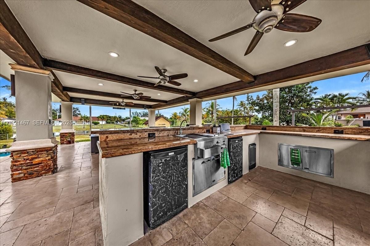 Exterior, Outdoor Kitchen, Recessed Lighting