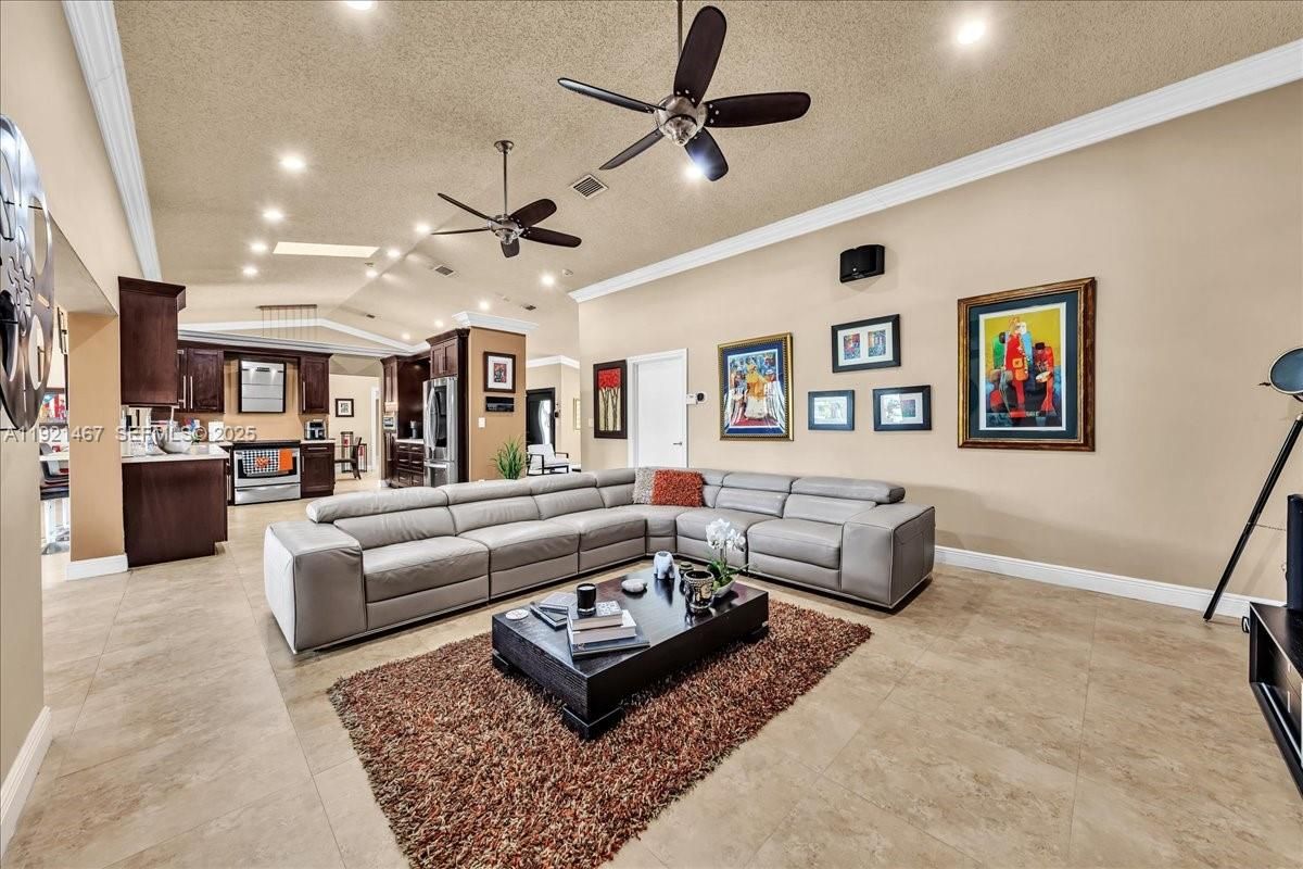 Interior, Kitchen, Living room, Recessed Lighting