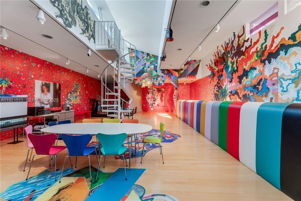 Dining room, Interior, Recessed Lighting, Wood Texture Flooring