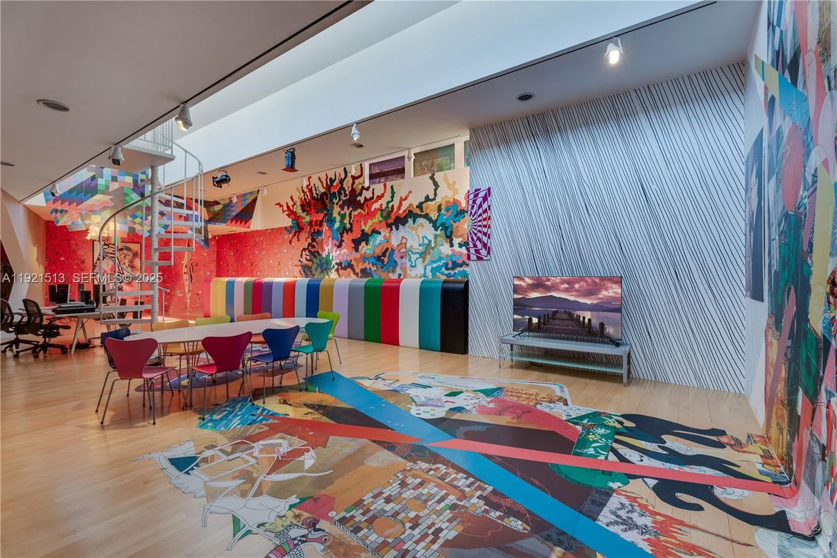Dining room, Interior, Wood Texture Flooring