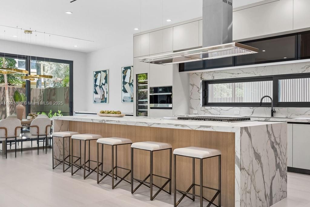 Interior, Kitchen, Marble Walls, Recessed Lighting