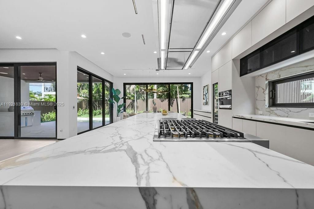 Interior, Kitchen, Marble Walls, Recessed Lighting