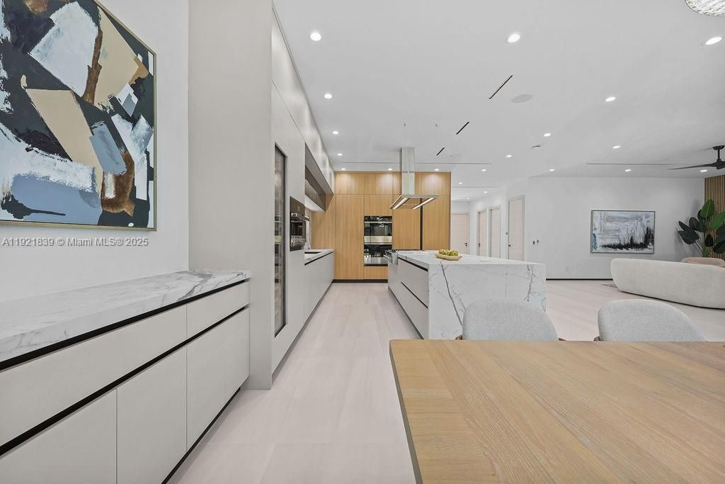 Dining room, Interior, Kitchen, Recessed Lighting, Stainless Steel Appliances