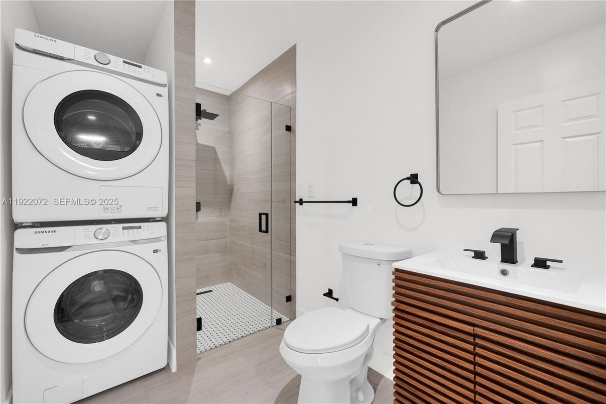 Bathroom, Glass Shower, Interior, Recessed Lighting, Washer