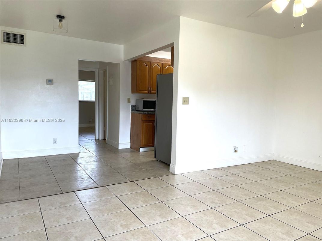 Empty room, Interior, Kitchen