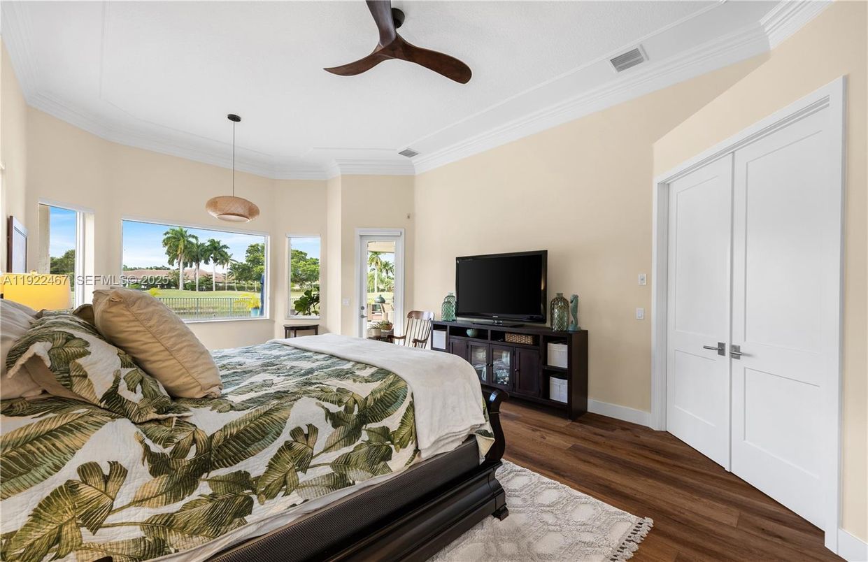 Bedroom, Interior, Pendant Lights, Wood Texture Flooring