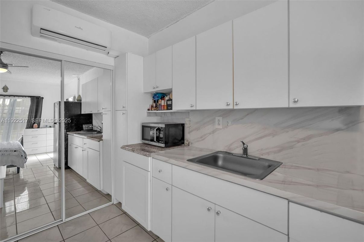 Interior, Kitchen, Marble Walls