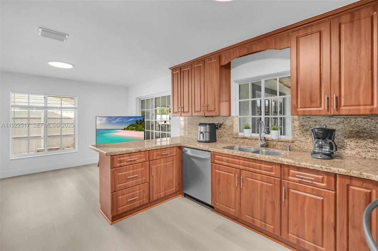 Interior, Kitchen, Recessed Lighting, Wood Texture Flooring