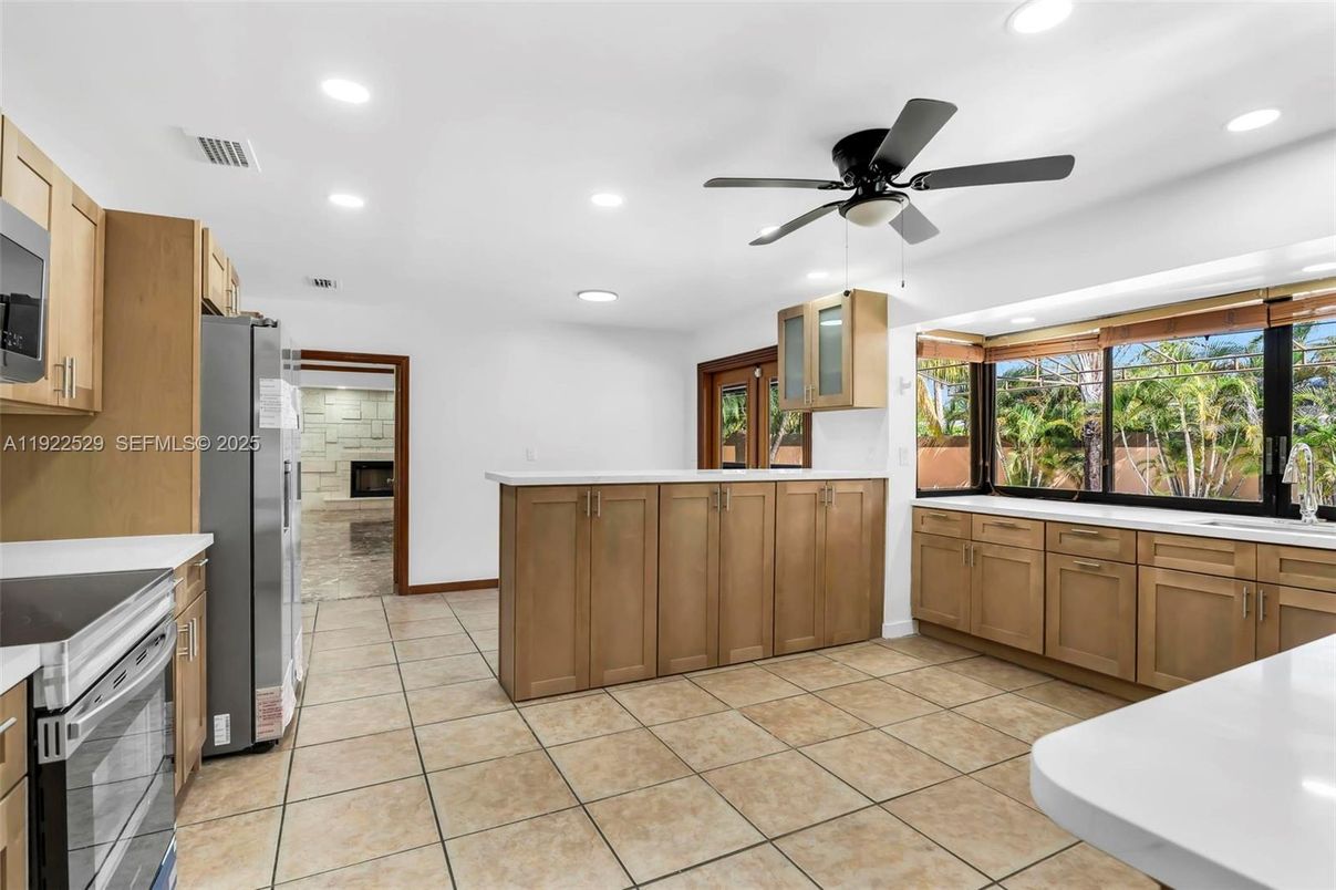 Interior, Recessed Lighting