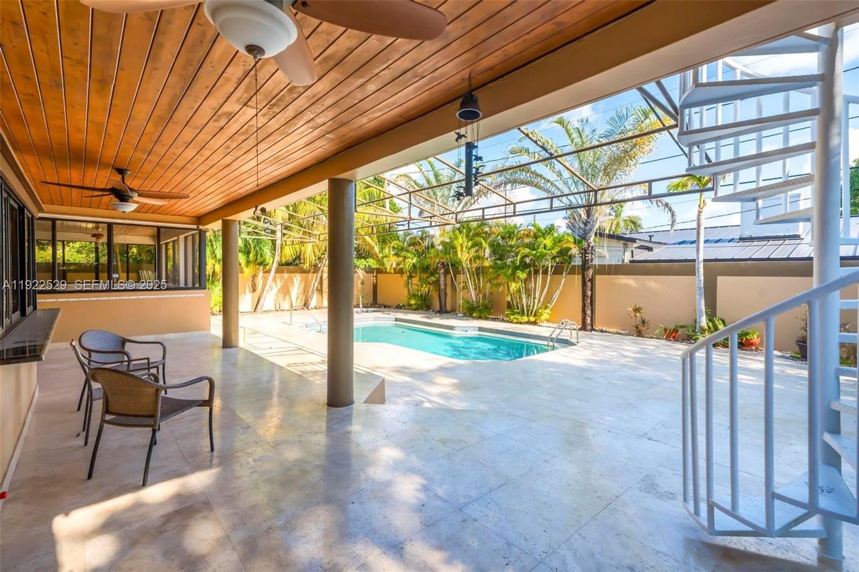Exterior, Pool, Sun Room