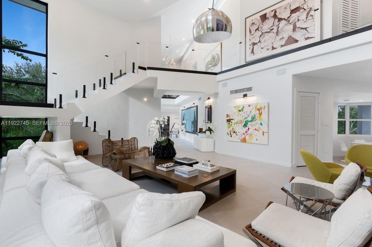 Interior, Living room, Pendant Lights, Recessed Lighting