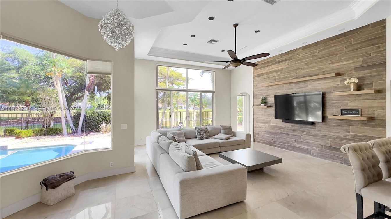 Interior, Living room, Pendant Lights, Recessed Lighting, Wooden Walls