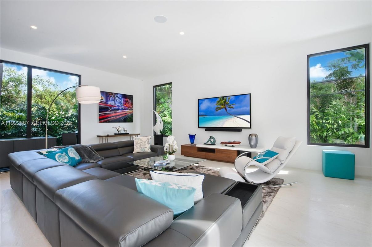 Interior, Living room, Recessed Lighting