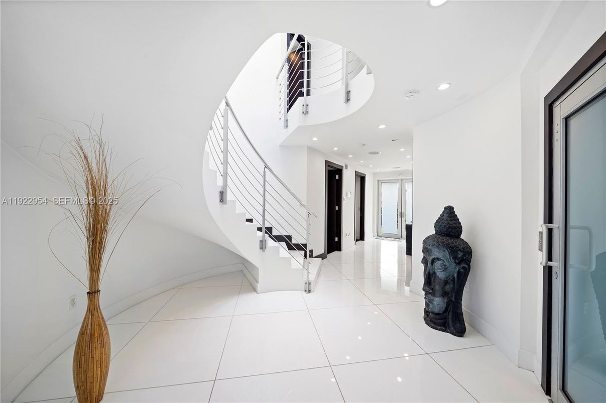 Interior, Recessed Lighting