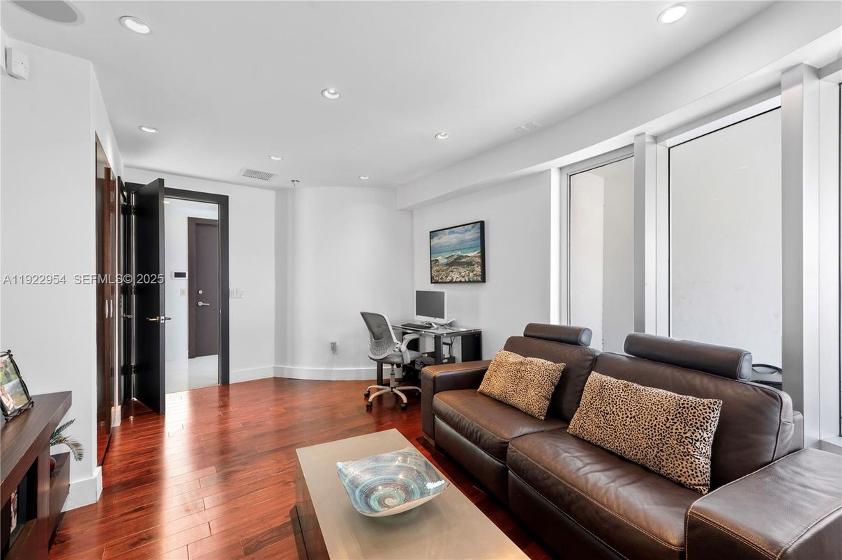 Home Office, Interior, Living room, Recessed Lighting, Wood Texture Flooring