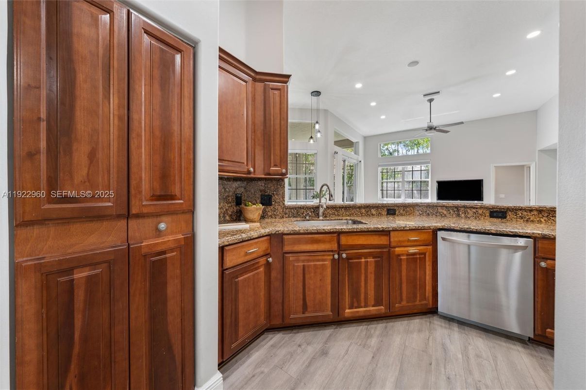 Interior, Kitchen, Pendant Lights, Recessed Lighting, Wood Texture Flooring