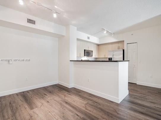 Empty room, Interior, Kitchen, Wood Texture Flooring