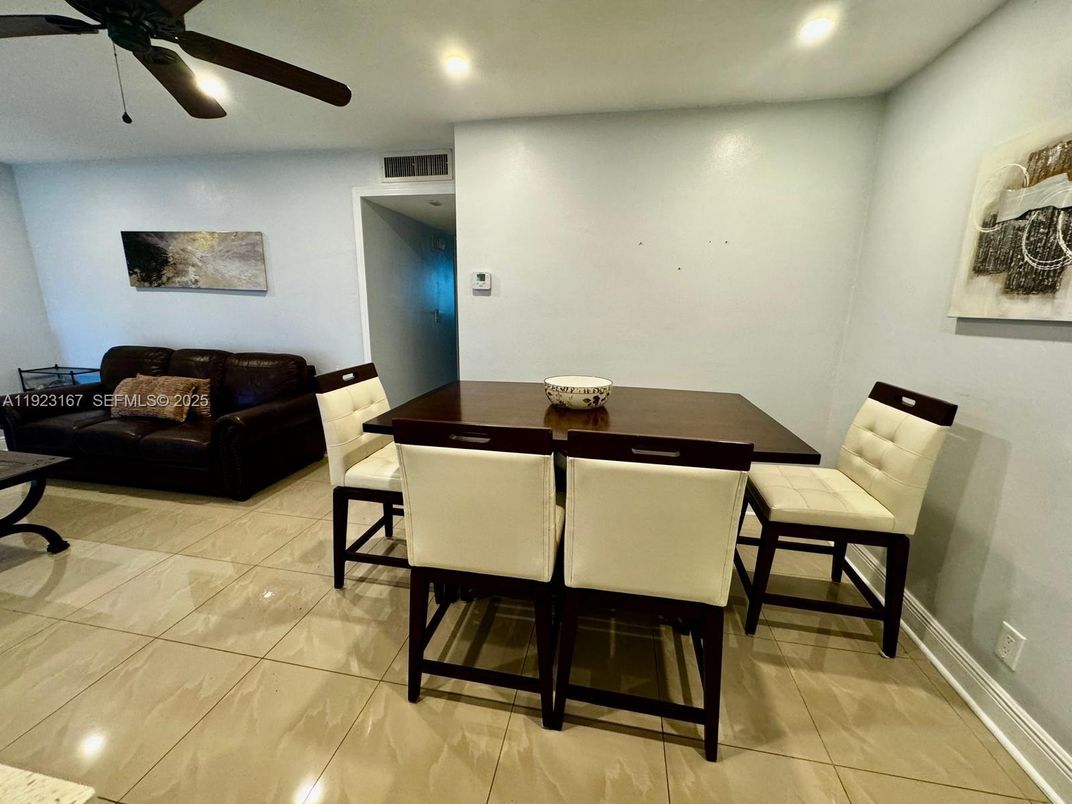 Dining room, Interior, Living room, Recessed Lighting